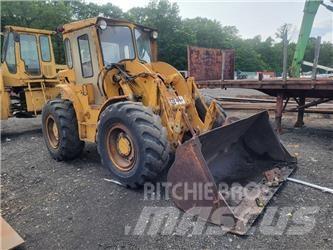CAT 922 B Chargeuse sur pneus