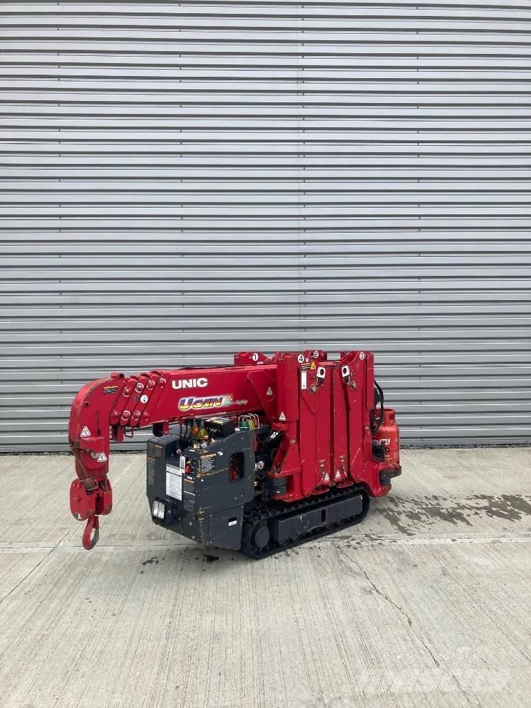 Unic URW-295 Mini grue