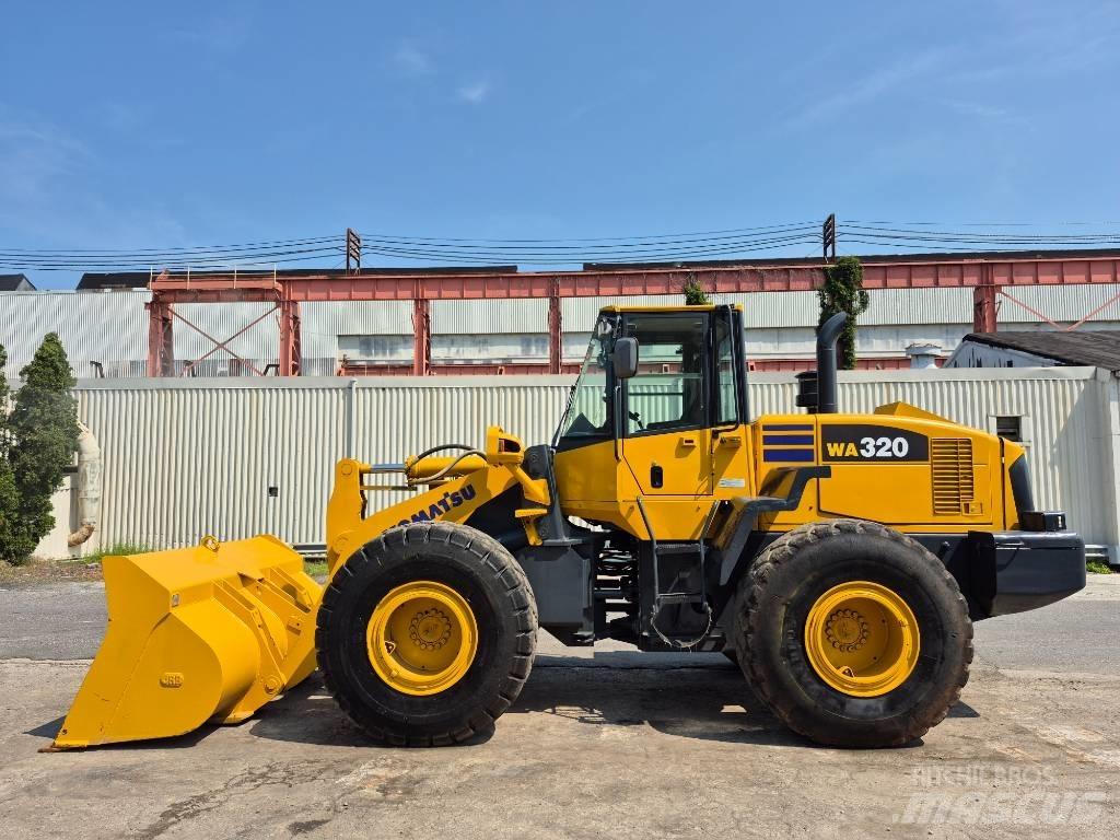 Komatsu WA 320-5 Chargeuse sur pneus