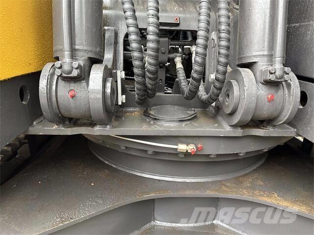 Volvo EC240 Pelle sur chenilles