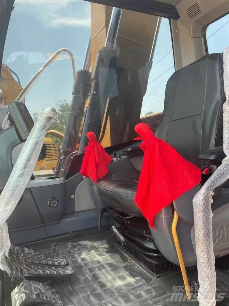 CAT 312D Pelle sur chenilles