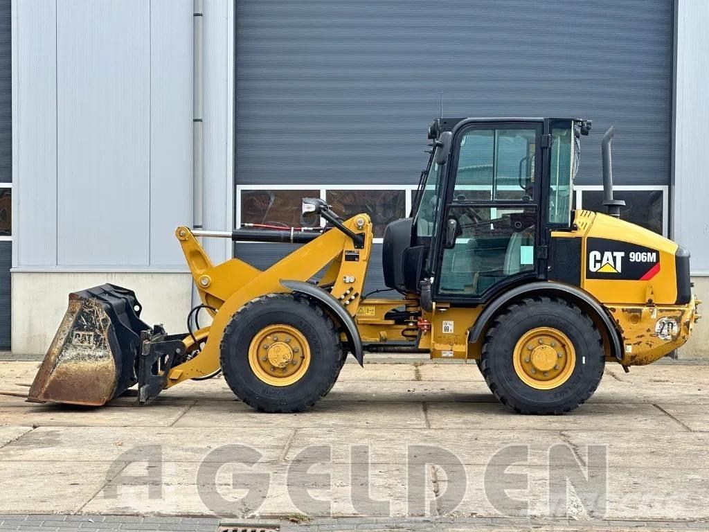 CAT 906M - NEW TYRES Chargeuse sur pneus