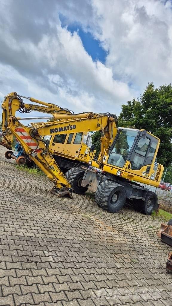 Komatsu PW148-8 Pelle sur pneus
