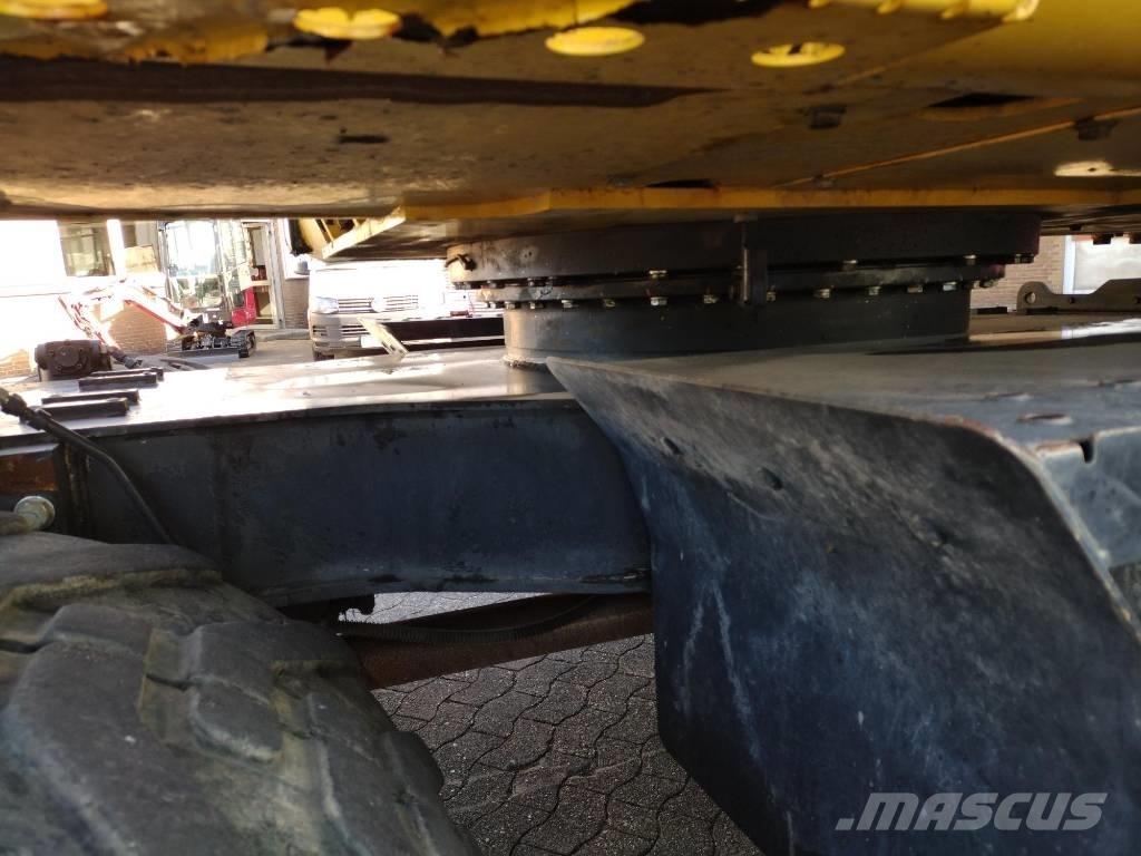 Komatsu PW148-8 Pelle sur pneus