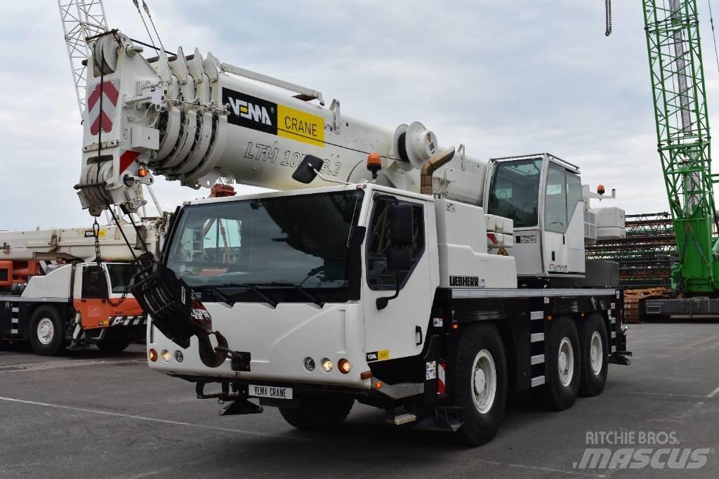 Liebherr LTM1055-3.2 Grues tout terrain
