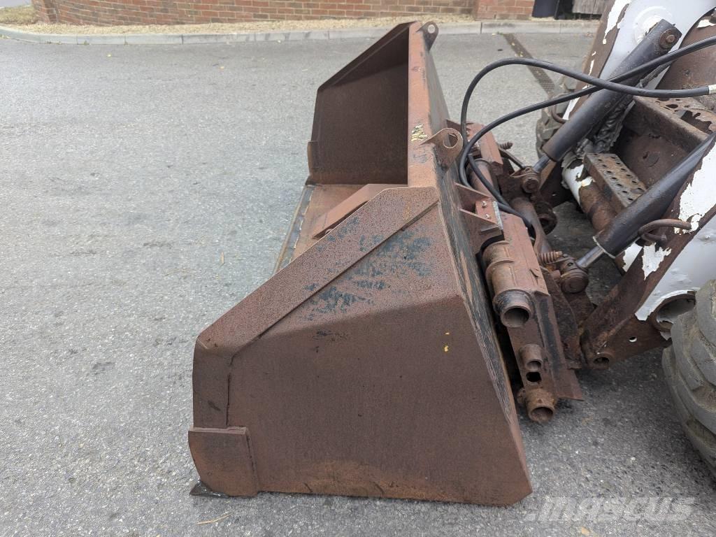 Bobcat TIPTOE BUCKET Godet