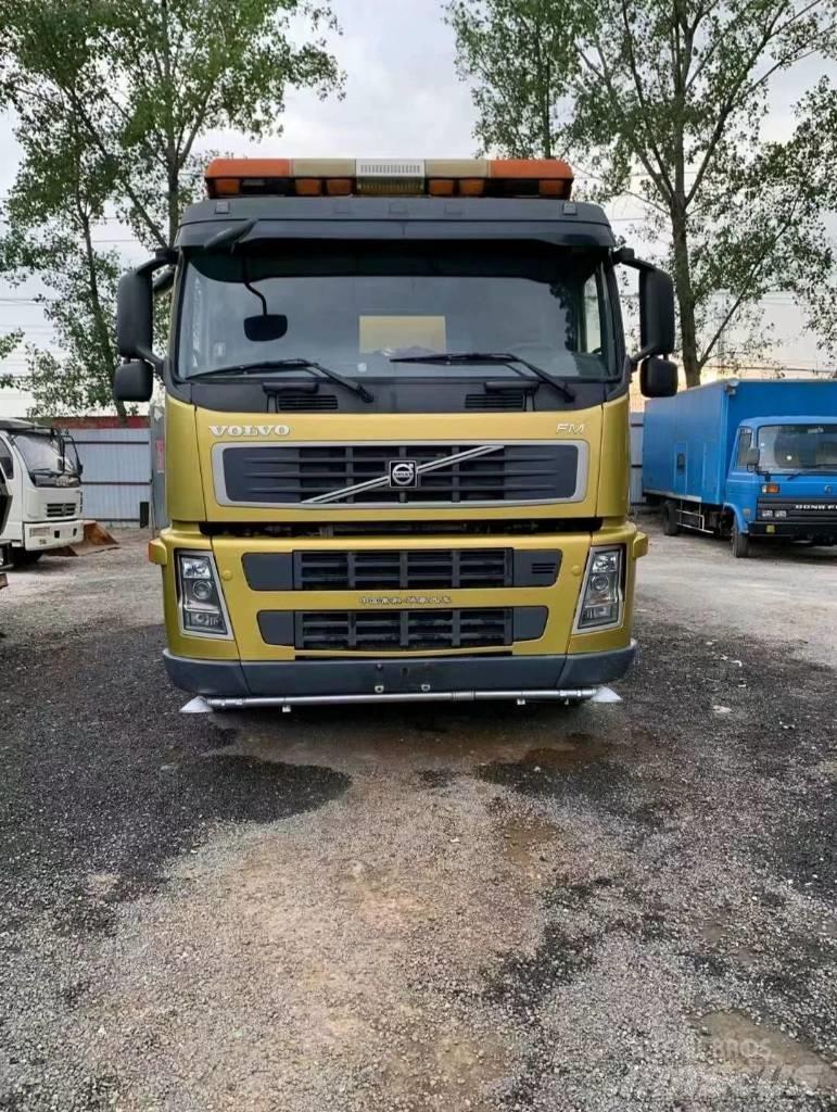 Volvo FM 380 Camions et véhicules municipaux
