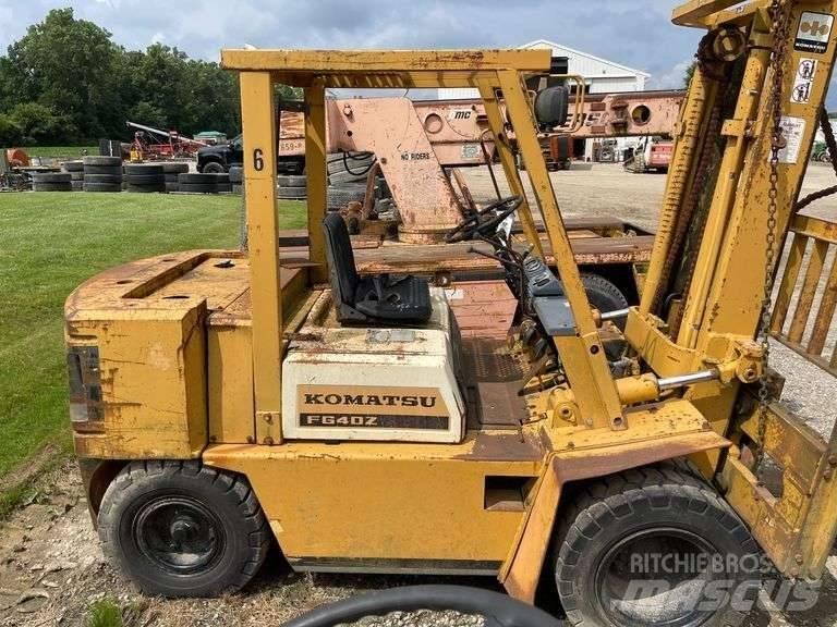 Komatsu FG 40ZT-4 Autres Chariots élévateurs