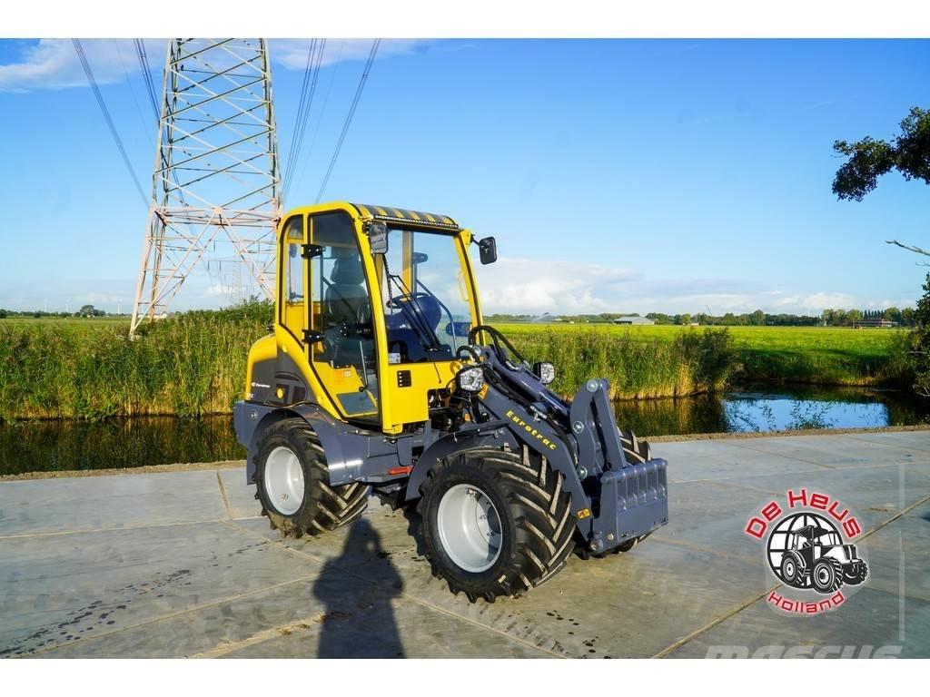 Eurotrac W12 ICF Chargeuse sur pneus
