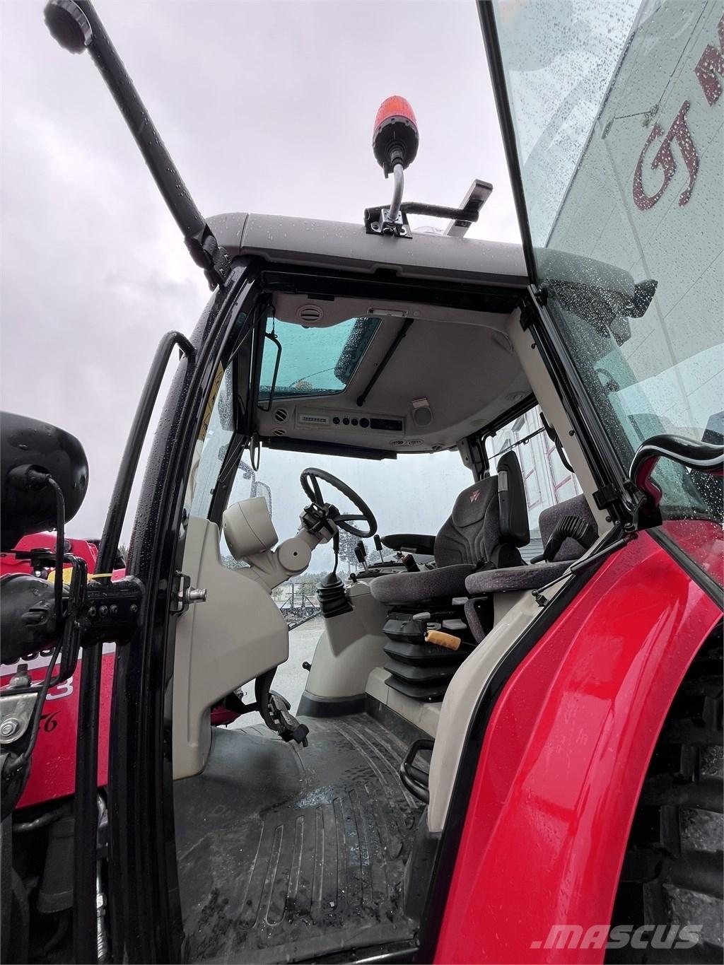 Massey Ferguson 5613 Tracteur