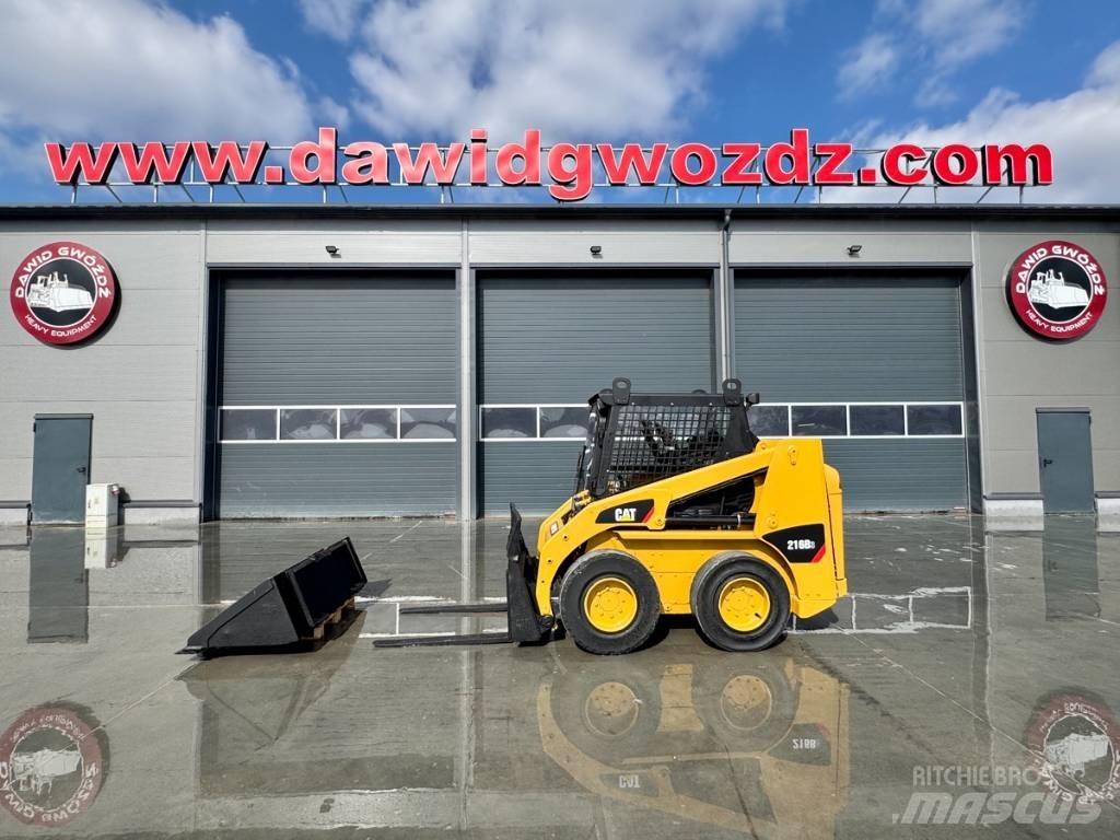CAT 216 B 3 Chargeuse compacte