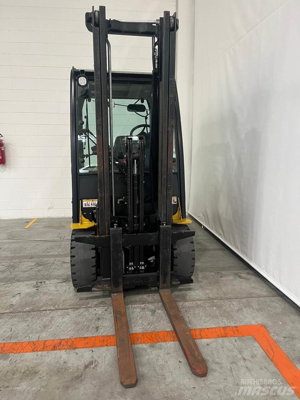 Yale ERP30VL Chariots élévateurs électriques