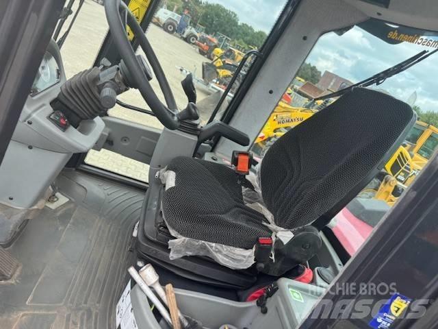 Yanmar V 80-5 Chargeuse sur pneus