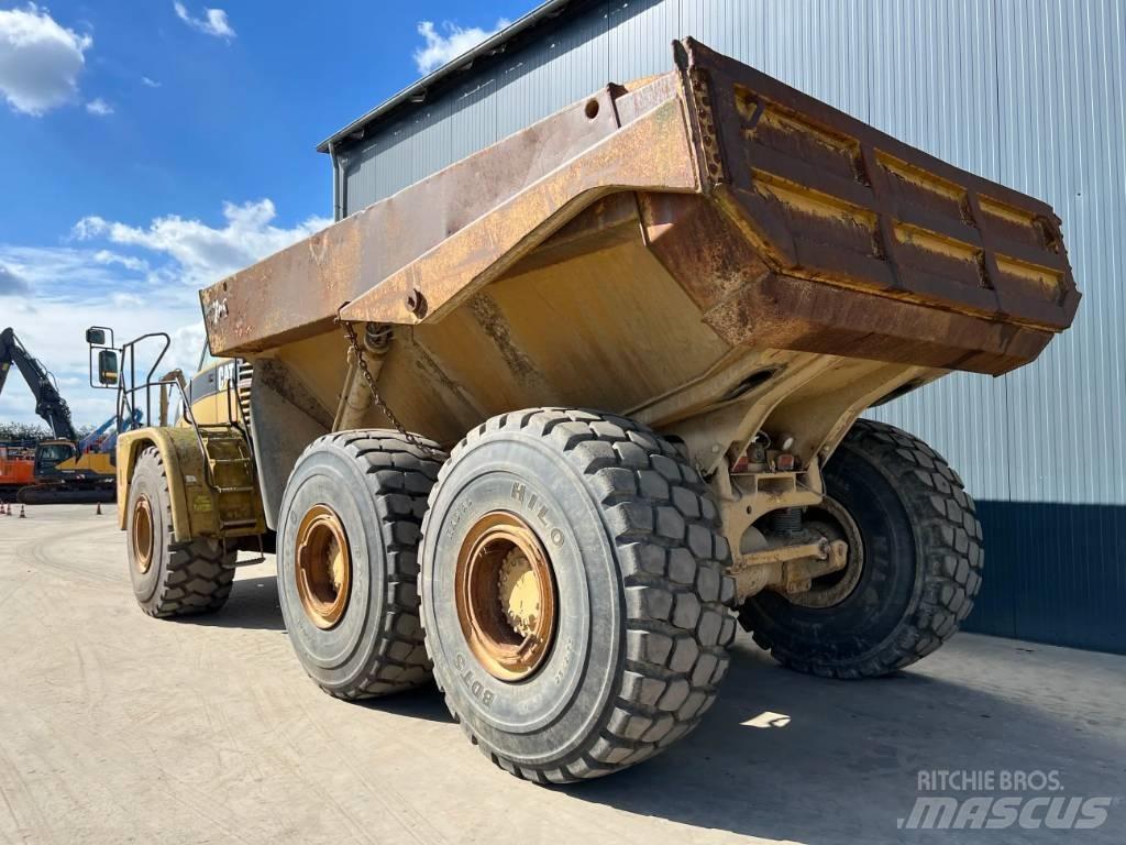 CAT 740 Tombereau articulé