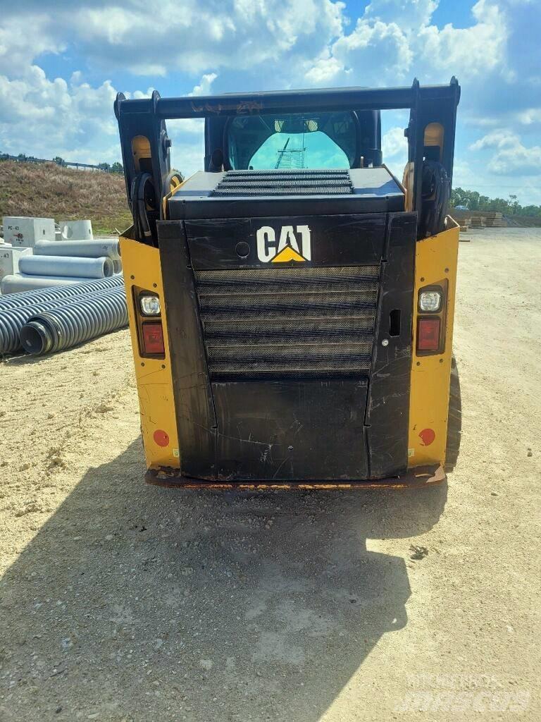 CAT 242 D Chargeuse compacte