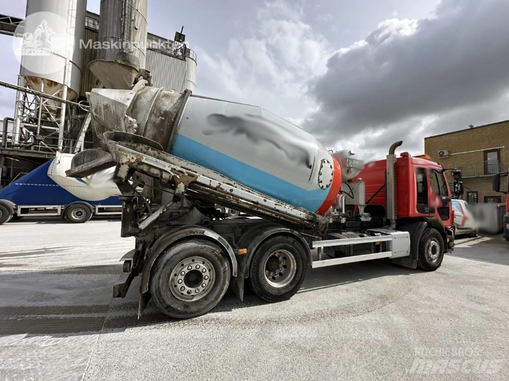 Volvo FE 320 Camion malaxeur