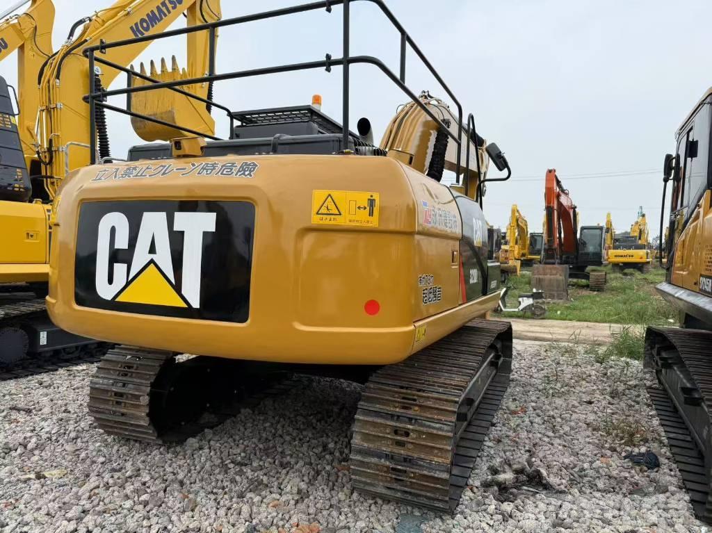 CAT 320D2 Pelle sur chenilles