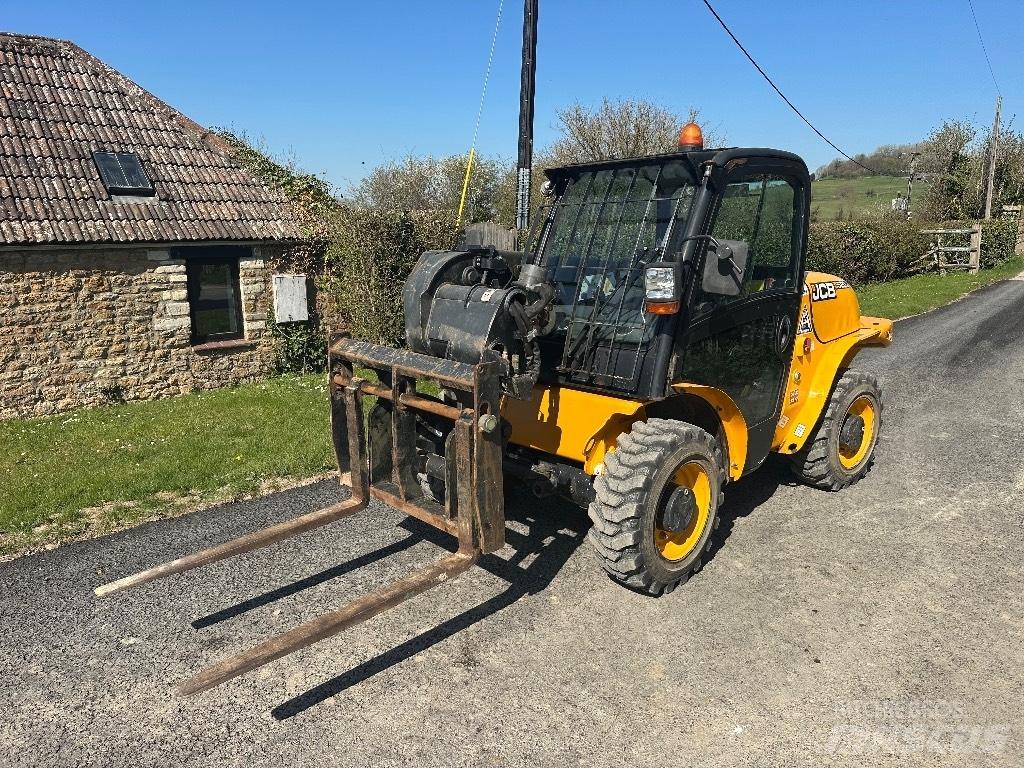 JCB 520-40 Chariot télescopique