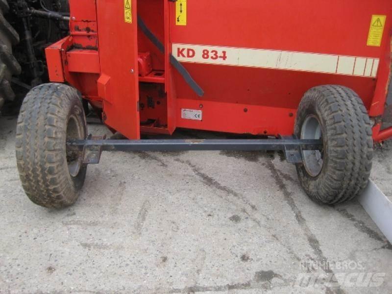Vicon KD 834. Autres matériels d'élevage