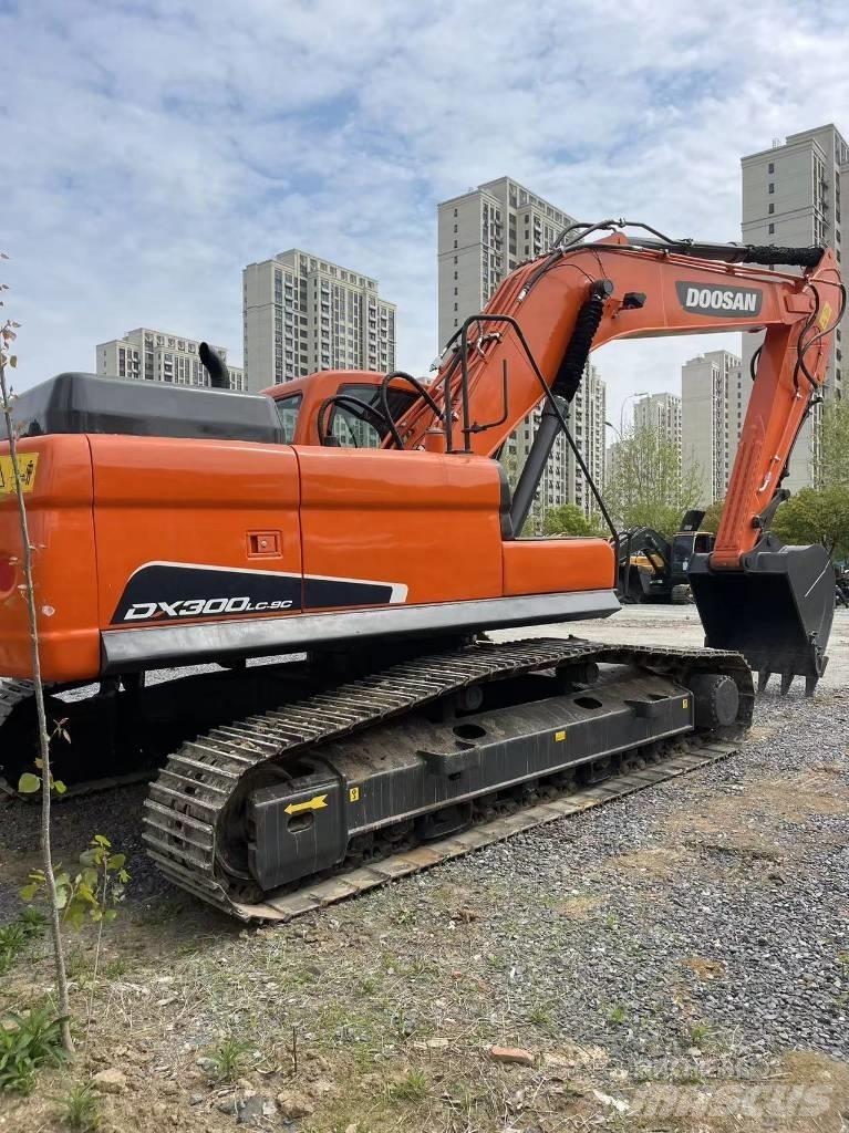 Doosan DX 300 LC Pelle sur chenilles