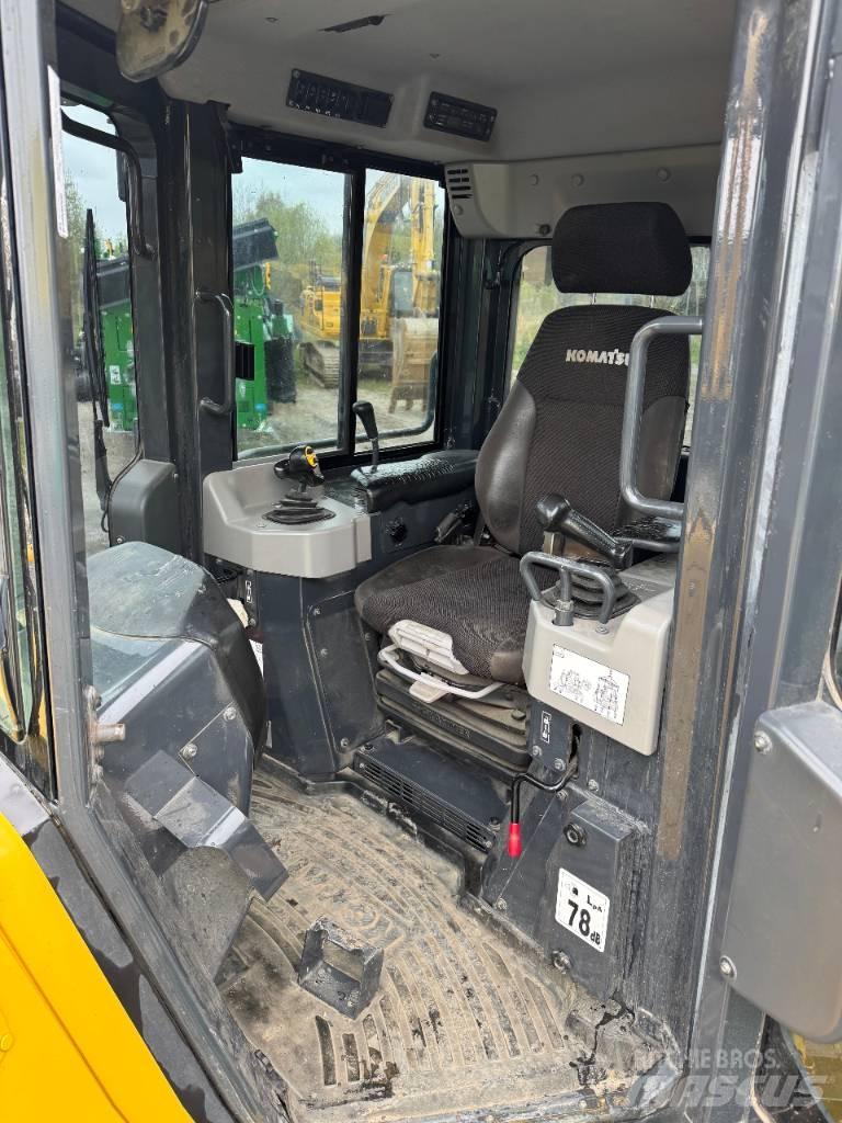 Komatsu D 61 PX-24 Bouteurs sur chenilles