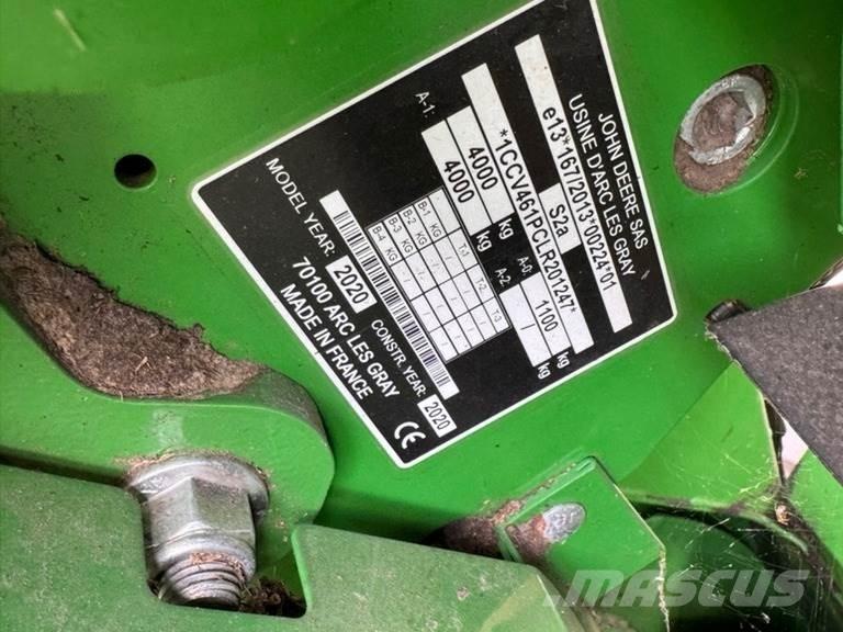 John Deere V461R Presse à balle ronde