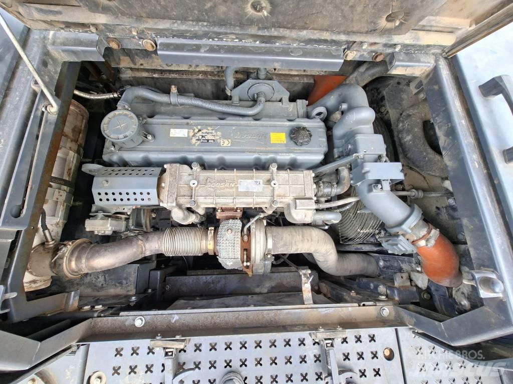 Doosan DX 300 LC-5 Pelle sur chenilles