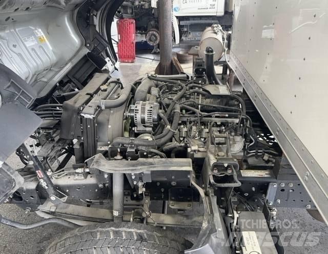 Isuzu NPR Camion Fourgon