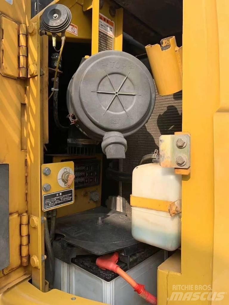 CAT 313 C Pelle sur chenilles