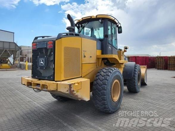 John Deere 624K Chargeuse sur pneus
