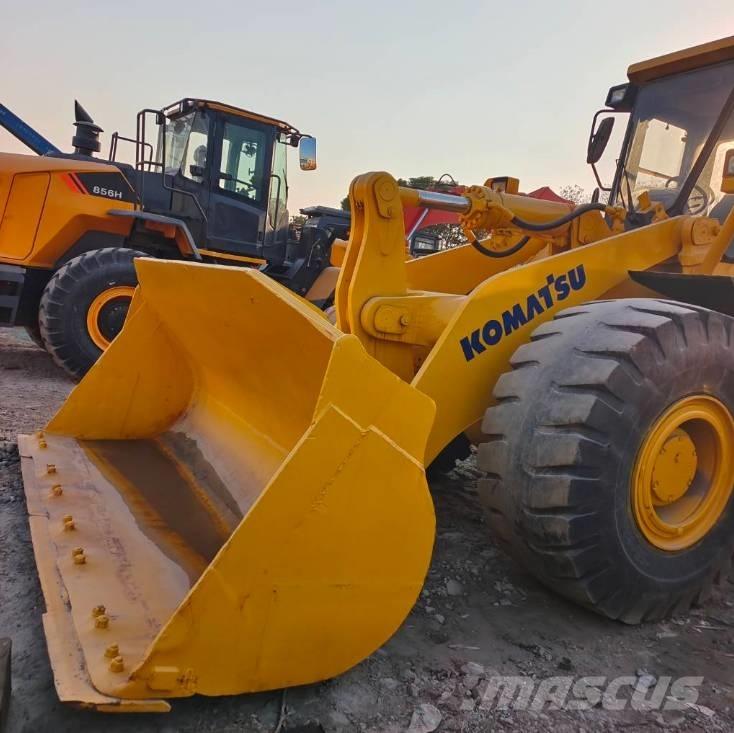 Komatsu WA 470 Chargeuse sur pneus