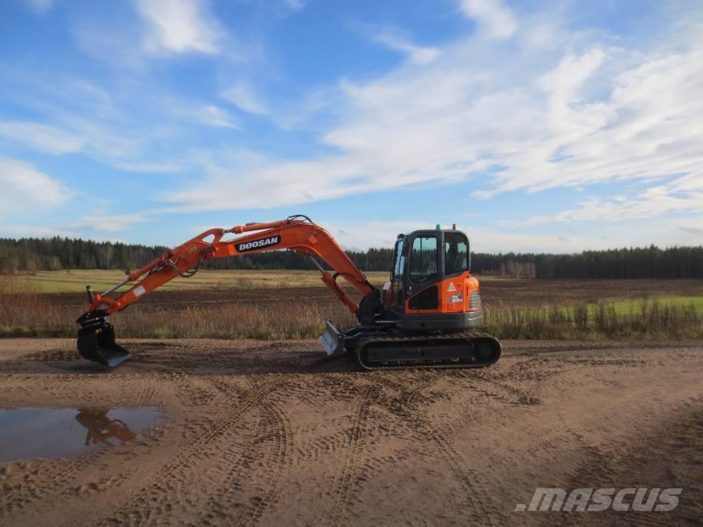Doosan DX 85 R Mini pelle 7t-12t