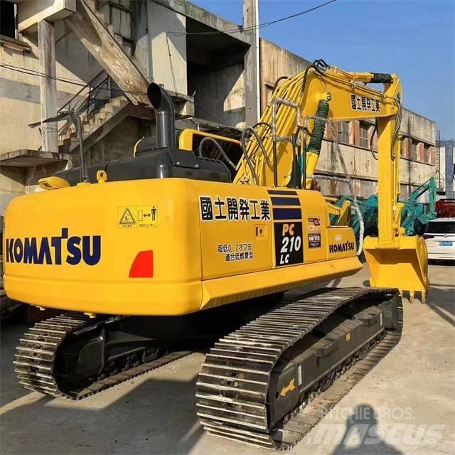 Komatsu PC 210 Pelle sur chenilles