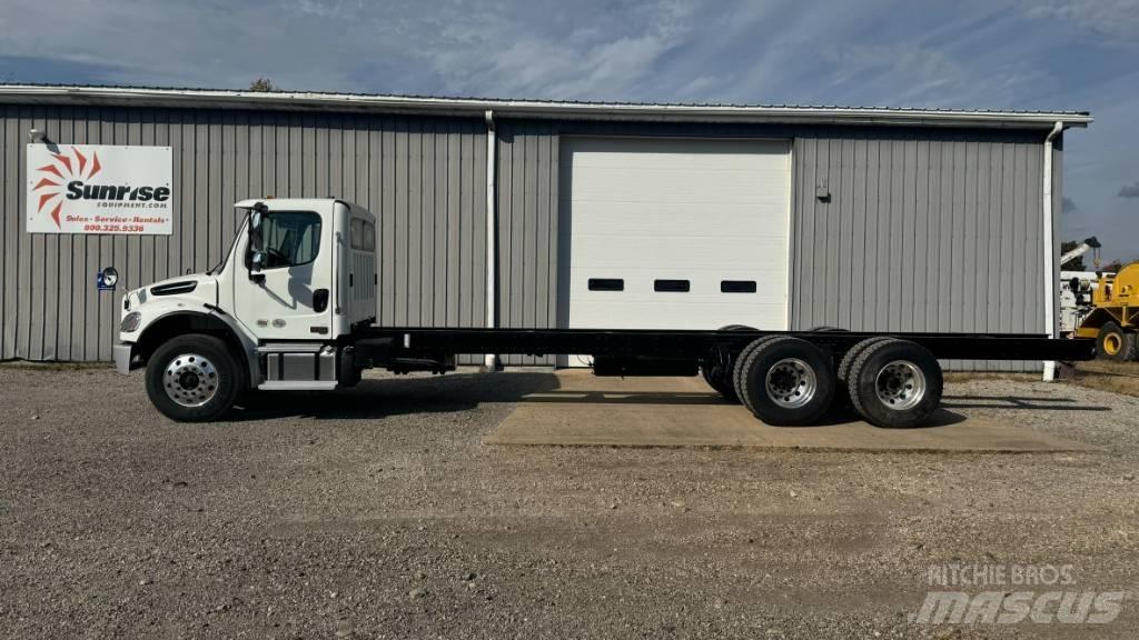 Freightliner M2 Châssis cabine