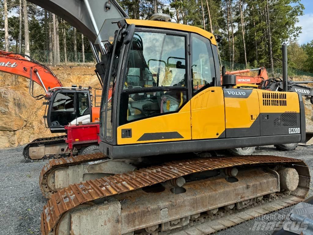 Volvo EC 210 C L Pelle sur chenilles