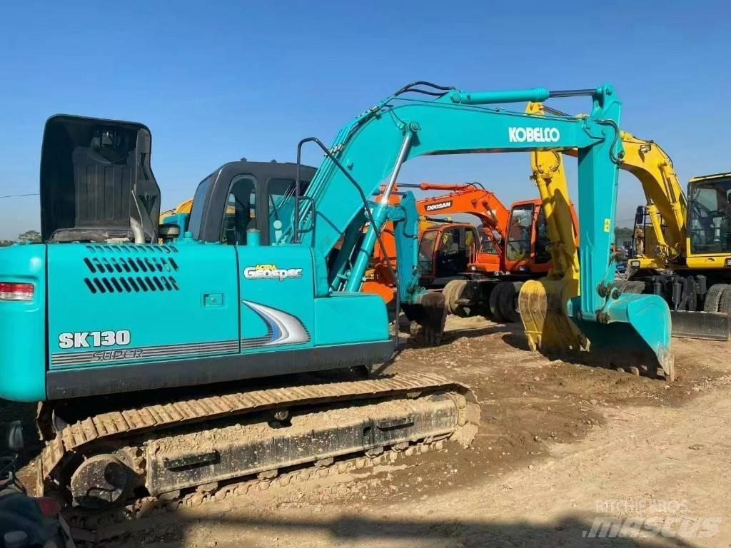 Kobelco SK 130 Pelle sur chenilles