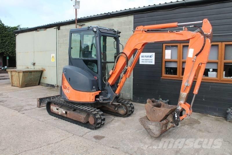 Hitachi ZX 30 U Mini pelle < 7t
