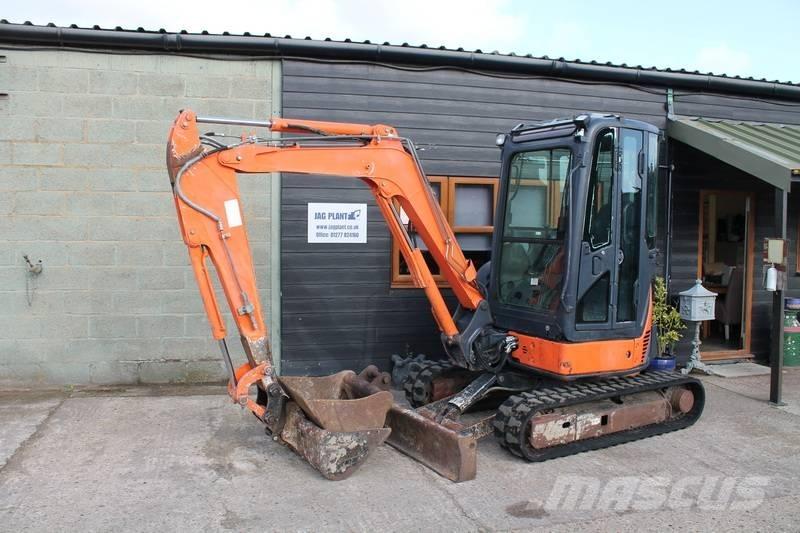 Hitachi ZX 30 U Mini pelle < 7t