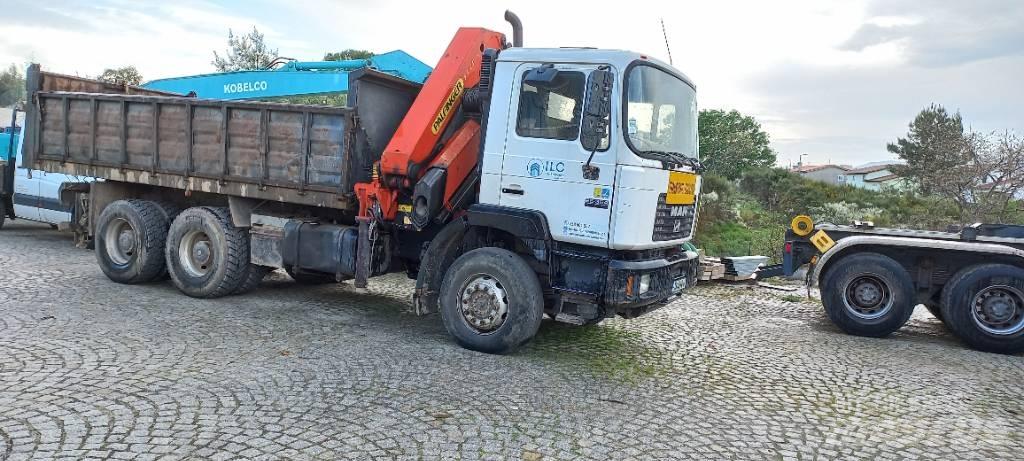 MAN 26.364 Camion plateau ridelle avec grue