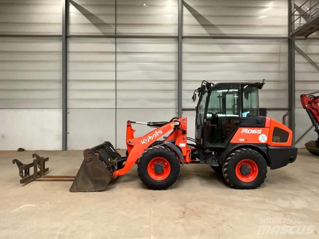 Kubota R 065 Chargeuse sur pneus