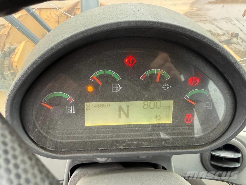 CAT 938 M Chargeuse sur pneus
