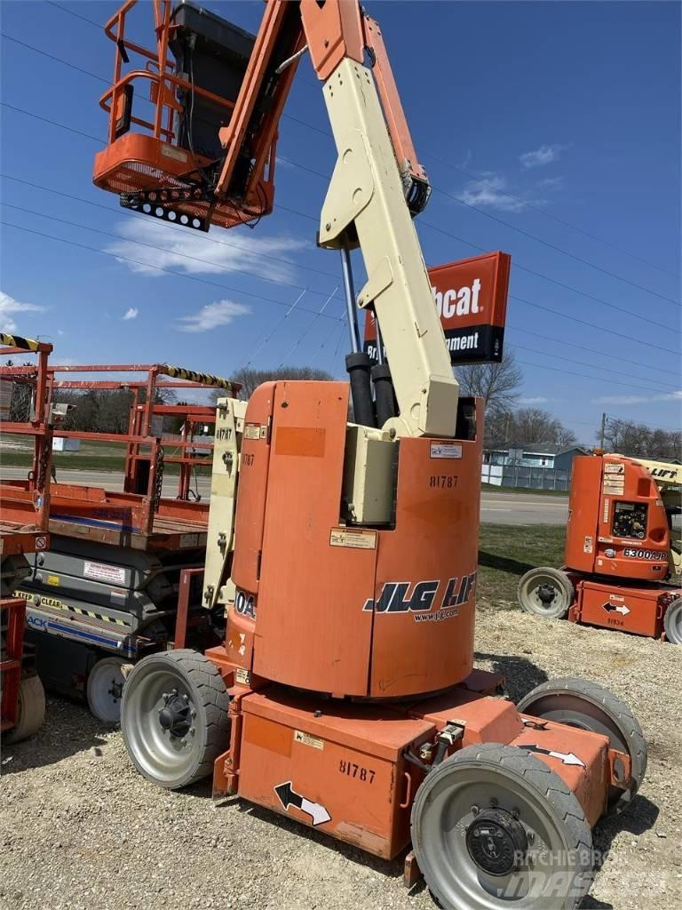 JLG E300AJP Nacelles articulées