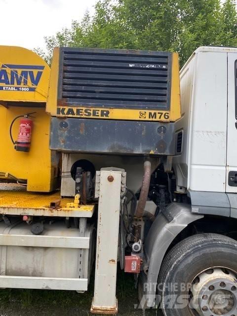 Iveco TRAKKER Camion plateau ridelle avec grue