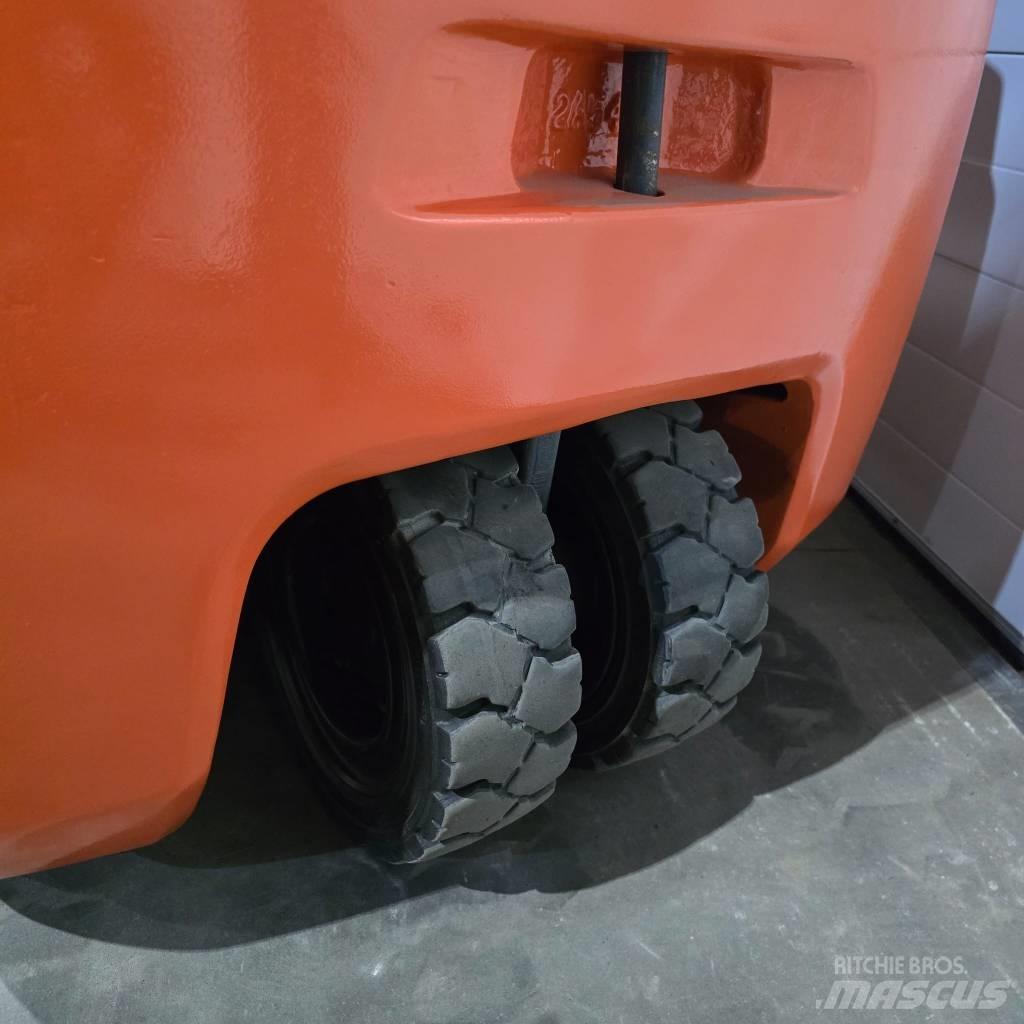 Toyota 8 FBEK 16 T Chariots élévateurs électriques