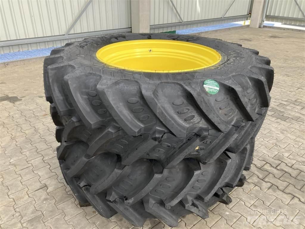 BKT 520/85R38 Pneus, roues et jantes