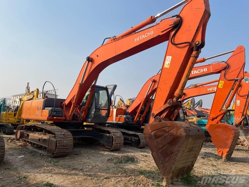 Hitachi ZX 270 Pelle sur chenilles