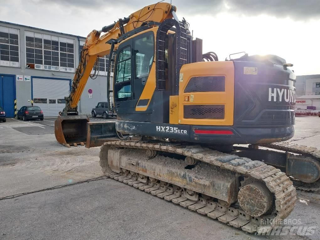 Hyundai HX 235 LCR Pelle sur chenilles
