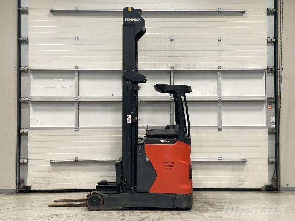 Linde R16 Chariot à mât rétractable