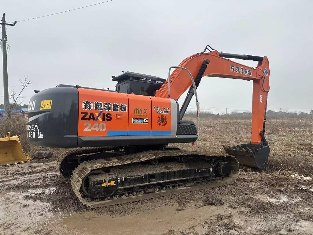 Hitachi ZX 240 Pelle sur chenilles