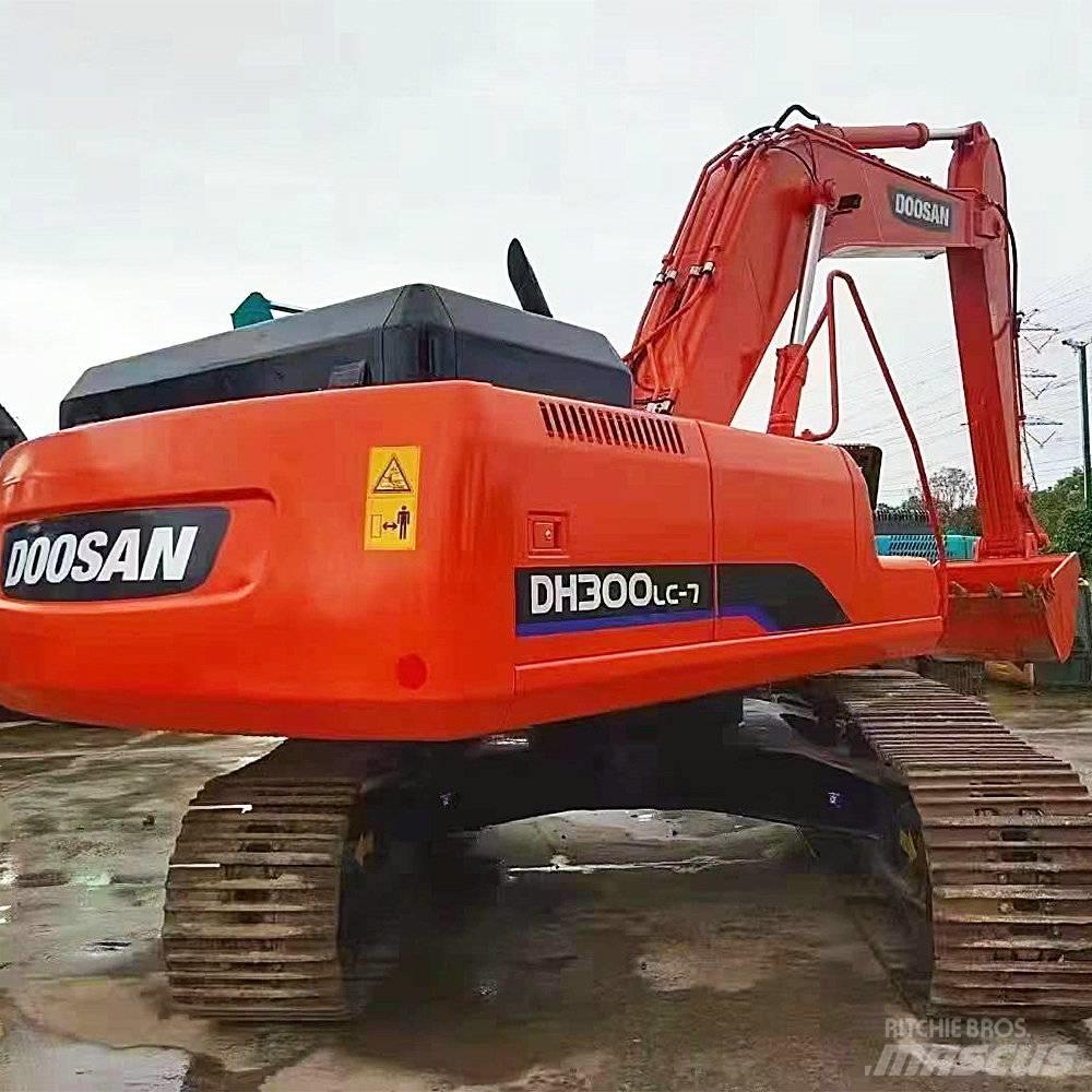 Doosan 300 Pelle sur chenilles